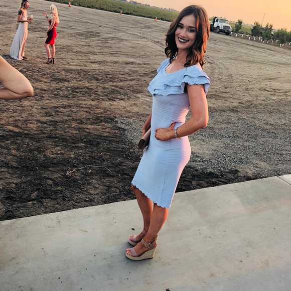 Meet your Posher, CJ - Picture 2 of 3